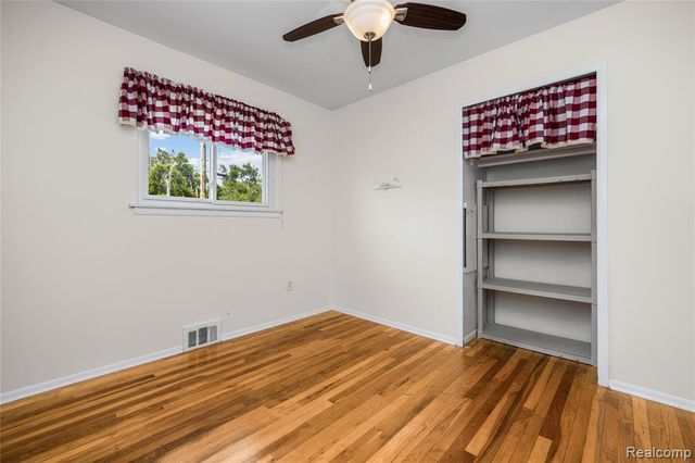14743 Newburgh Road, Livonia, MI 48154