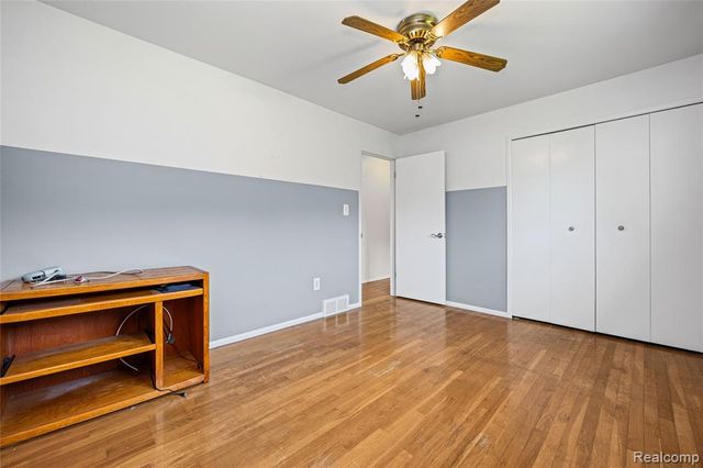 14743 Newburgh Road, Livonia, MI 48154