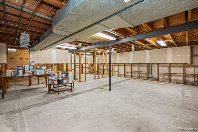 14743 Newburgh Road, Livonia, MI 48154