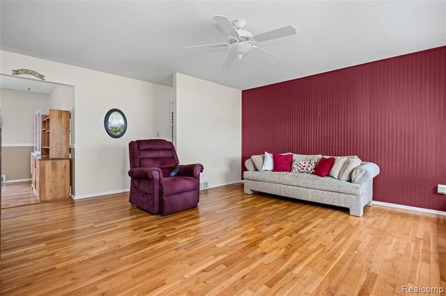 14743 Newburgh Road, Livonia, MI 48154