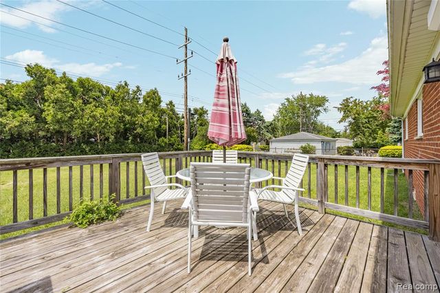 14743 Newburgh Road, Livonia, MI 48154