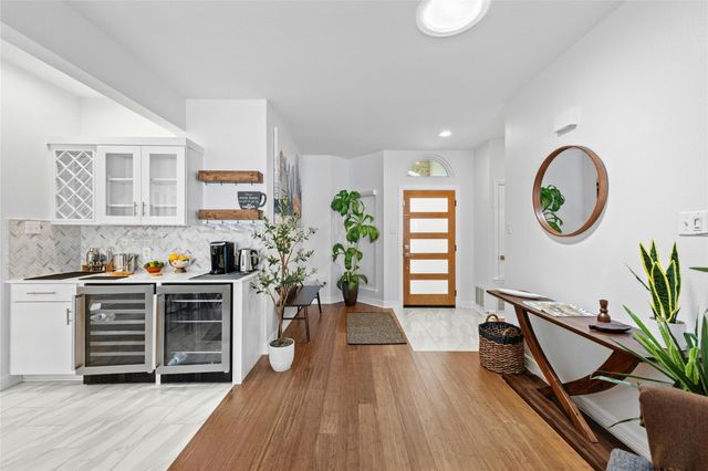 9205 Walsall CV, Austin, TX 78749