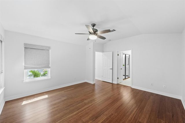 9205 Walsall CV, Austin, TX 78749