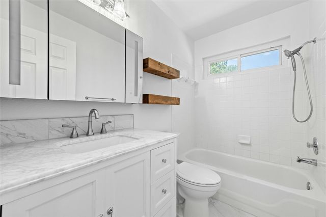 9205 Walsall CV, Austin, TX 78749