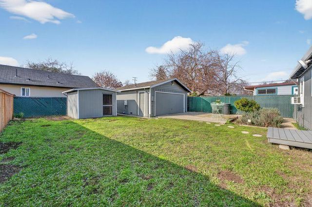 105 Yosemite St, Roseville, CA 95678