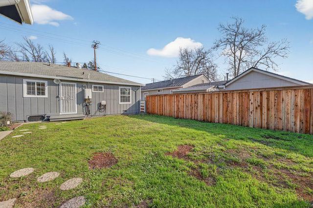 105 Yosemite St, Roseville, CA 95678