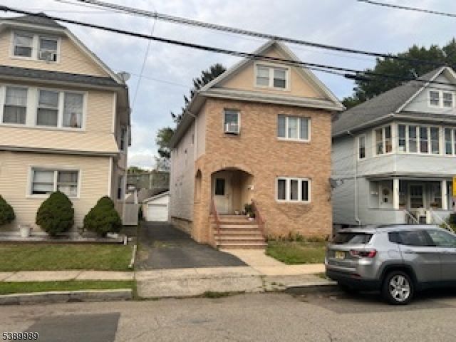 455 W End Ave, Elizabeth City, NJ 07202