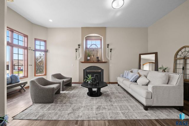 7808 W Leah St Street, Sioux Falls, SD 57106