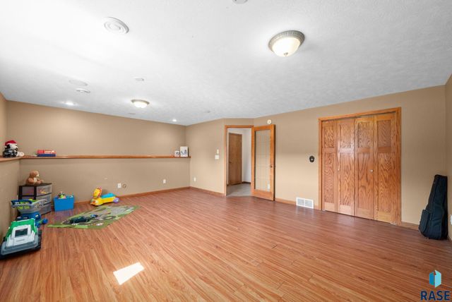 7808 W Leah St Street, Sioux Falls, SD 57106
