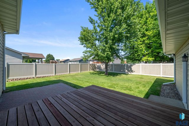 7808 W Leah St Street, Sioux Falls, SD 57106