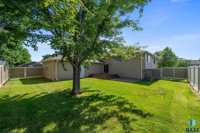 7808 W Leah St Street, Sioux Falls, SD 57106