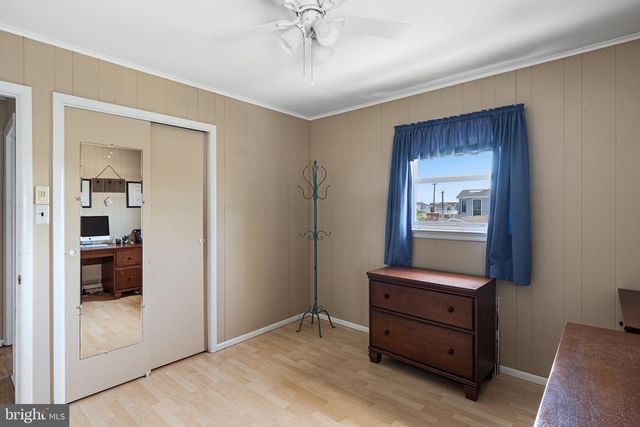 326 S 2ND ST, Surf City, NJ 08008