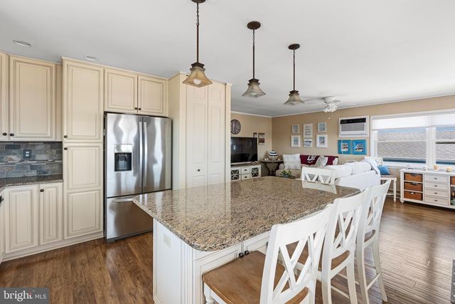 326 S 2ND ST, Surf City, NJ 08008