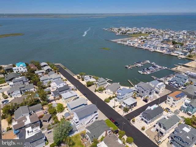 326 S 2ND ST, Surf City, NJ 08008