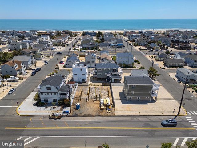 326 S 2ND ST, Surf City, NJ 08008