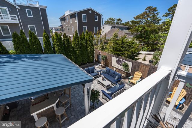 326 S 2ND ST, Surf City, NJ 08008