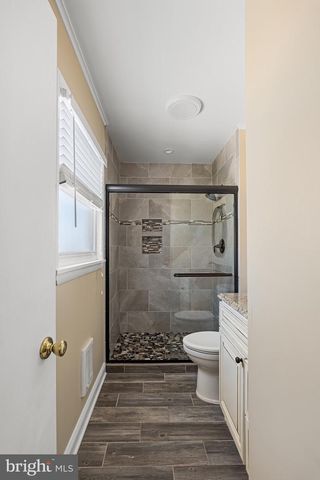 326 S 2ND ST, Surf City, NJ 08008