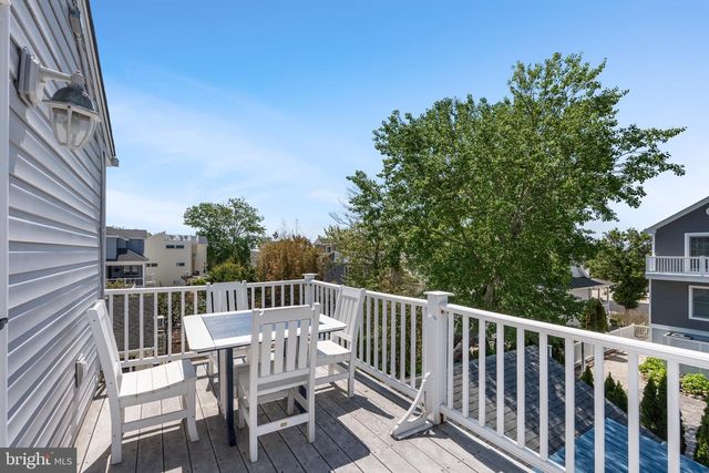 326 S 2ND ST, Surf City, NJ 08008