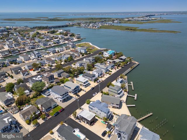 326 S 2ND ST, Surf City, NJ 08008