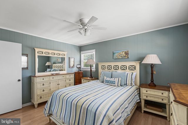 326 S 2ND ST, Surf City, NJ 08008