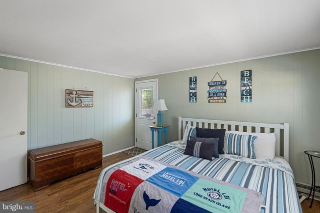 326 S 2ND ST, Surf City, NJ 08008