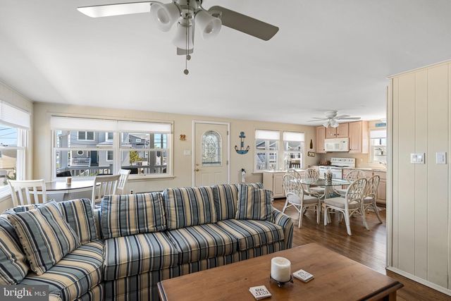 326 S 2ND ST, Surf City, NJ 08008