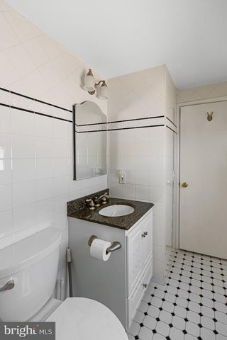 326 S 2ND ST, Surf City, NJ 08008