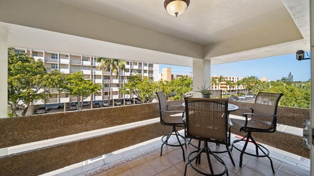 1700 SE 15th St 302, Fort Lauderdale, FL 33316