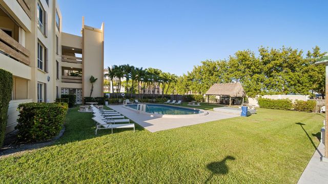 1700 SE 15th St 302, Fort Lauderdale, FL 33316