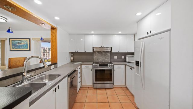 1700 SE 15th St 302, Fort Lauderdale, FL 33316