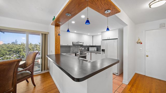 1700 SE 15th St 302, Fort Lauderdale, FL 33316