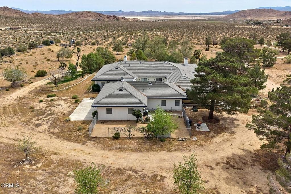 13088 Sunset Drive, Lucerne Valley, CA 92356