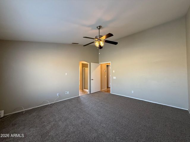 7039 S 19TH Street, Phoenix, AZ 85042