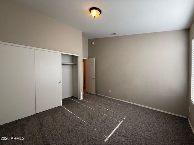 7039 S 19TH Street, Phoenix, AZ 85042