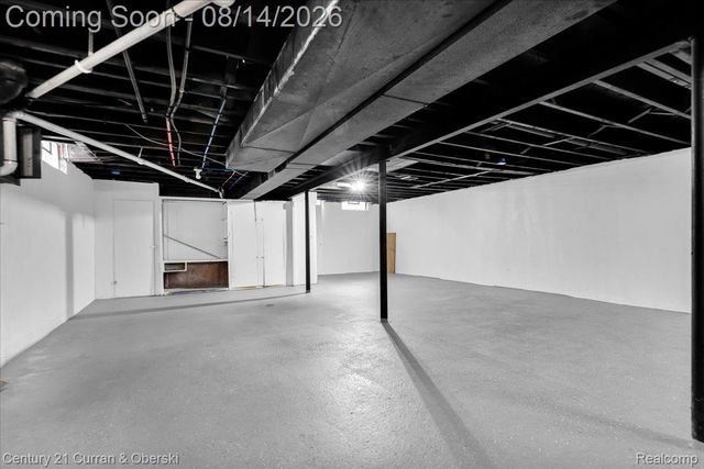 17424 Salem Street, Detroit, MI 48219