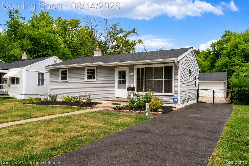 17424 Salem Street, Detroit, MI 48219