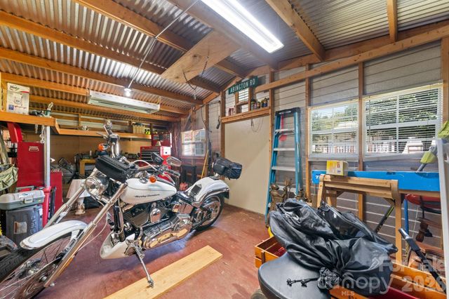 2008 Walt Arney Road, Lenoir, NC 28645