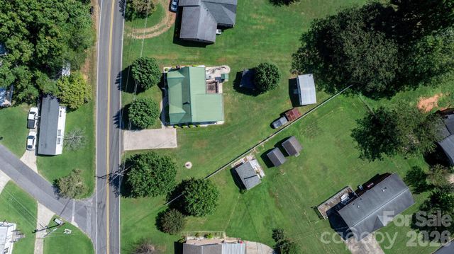2008 Walt Arney Road, Lenoir, NC 28645