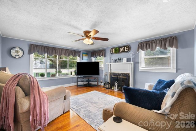 2008 Walt Arney Road, Lenoir, NC 28645
