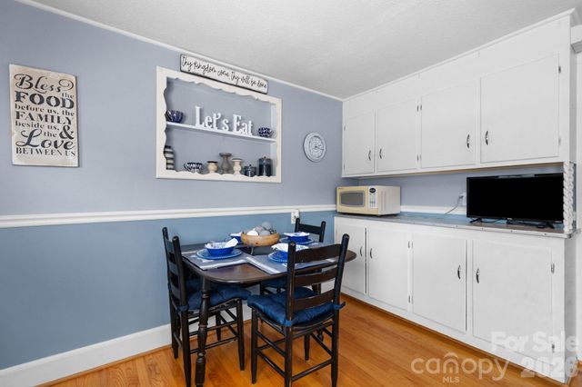 2008 Walt Arney Road, Lenoir, NC 28645