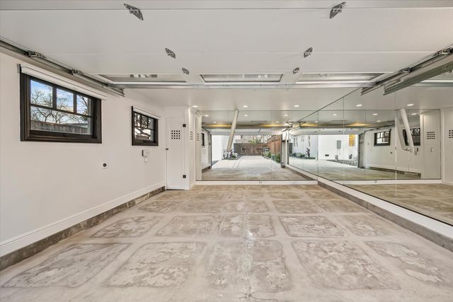 1632 37th St, Sacramento, CA 95816