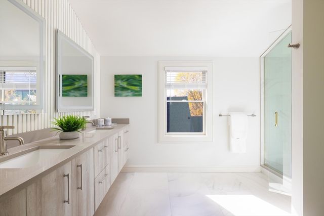 21 Kent Square 2, Brookline, MA 02446