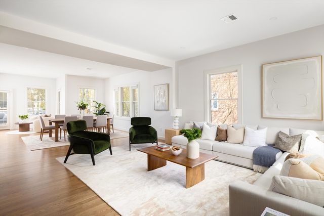 21 Kent Square 2, Brookline, MA 02446