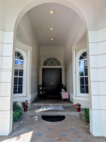 104 Dockside Cir, Weston, FL 33327