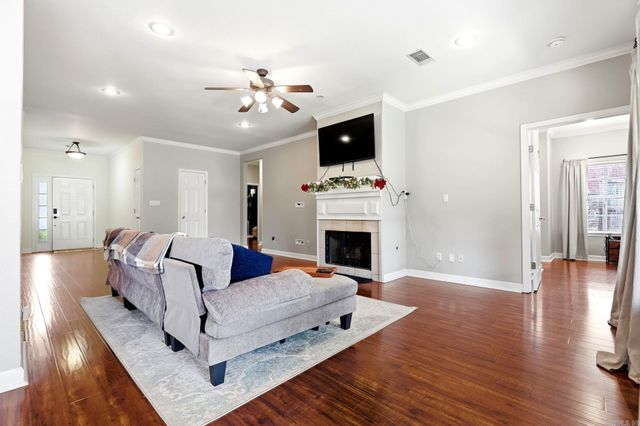 167 Diamond Pointe Drive, Maumelle, AR 72113