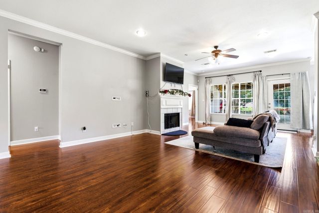 167 Diamond Pointe Drive, Maumelle, AR 72113
