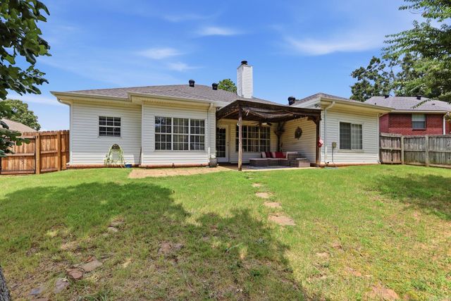 167 Diamond Pointe Drive, Maumelle, AR 72113