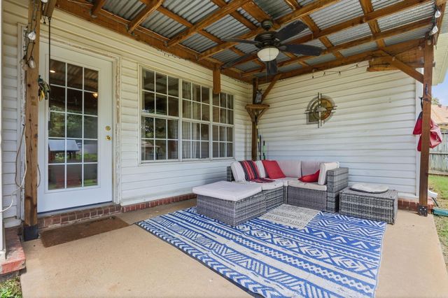 167 Diamond Pointe Drive, Maumelle, AR 72113