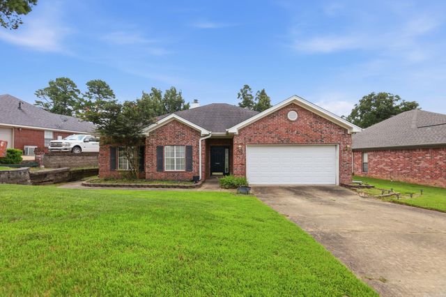 167 Diamond Pointe Drive, Maumelle, AR 72113