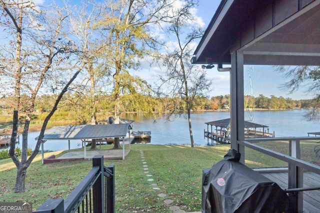 107 Flatrock Circle, Eatonton, GA 31024